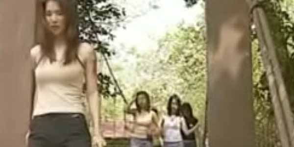 หนังอีโรติกออนไลน์ รุมเย็ดหมู่แก๊งสาวสุดสวย โดนฝรั่งจัดหนักสลับกันเย็ดเสียว ๆ