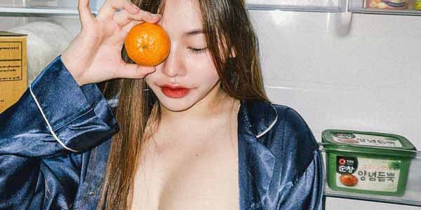 ภาพโป็นางแบบ รูปหีน้อง pampeakkk โอลี่แฟน อวดหีใหญ่ ๆ หุ่นสวยเซ็กซี่