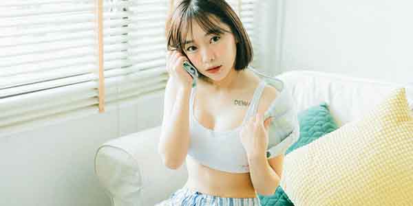 รูปโป๊สาวไทย น้องเอมมี่ สุนันทา เดวา วัยรุ่นสาวเซ็กซี่โอลี่แฟนน่าเย็ดอวดผิวขาวเนียน