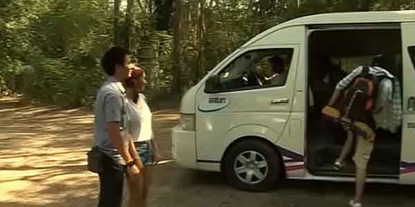 หนังอาร์ไทยรุ่นเก่า ไกด์สาวรักร้อน (2012) จับสาวร่านควยเยสเสียว ๆ