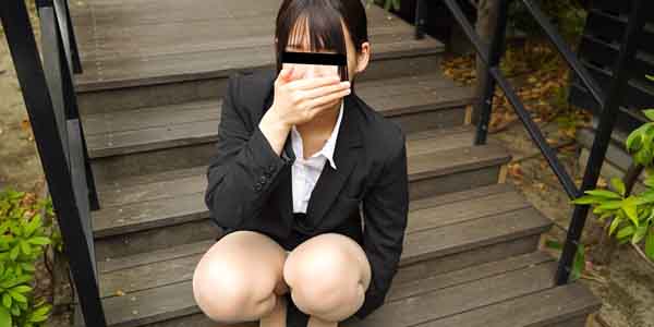 สาวฝึกงานโดนจับเทรนส่วนตัวหลังเลิกงานโคตรมันส์ 10musume 051023_01