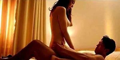 หนุ่มหื่นกามชวนสาวอ้อนเยสมานอนเอากันมันส์ ๆ สาวเกาหลีขึ้นขย่มควย